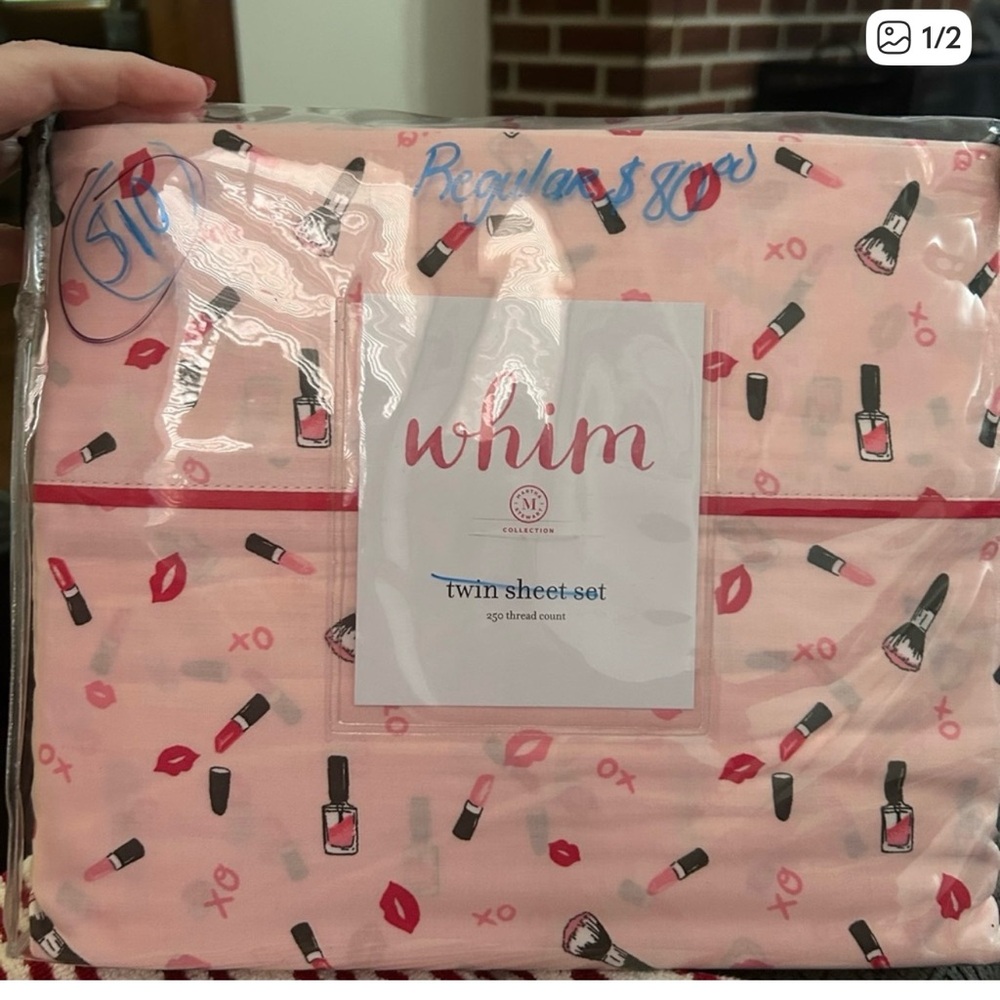 New Whim Pink Twin Size Sheets Makeup Lipstick